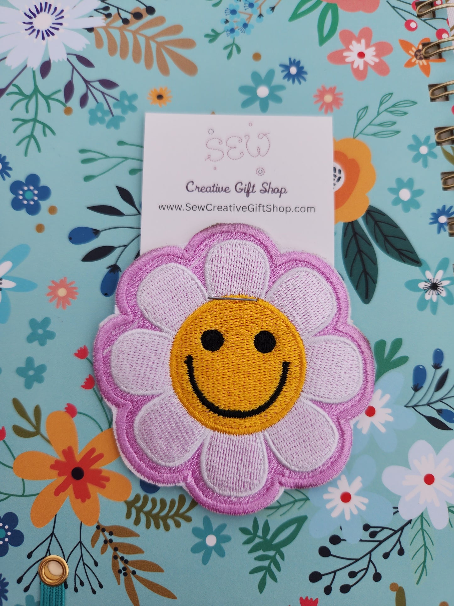 Smiling Daisy embroidered iron-on patch